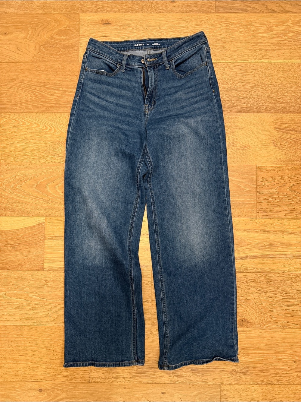 Old Navy Women's Wide-Leg Jeans in Medium Blue Wash